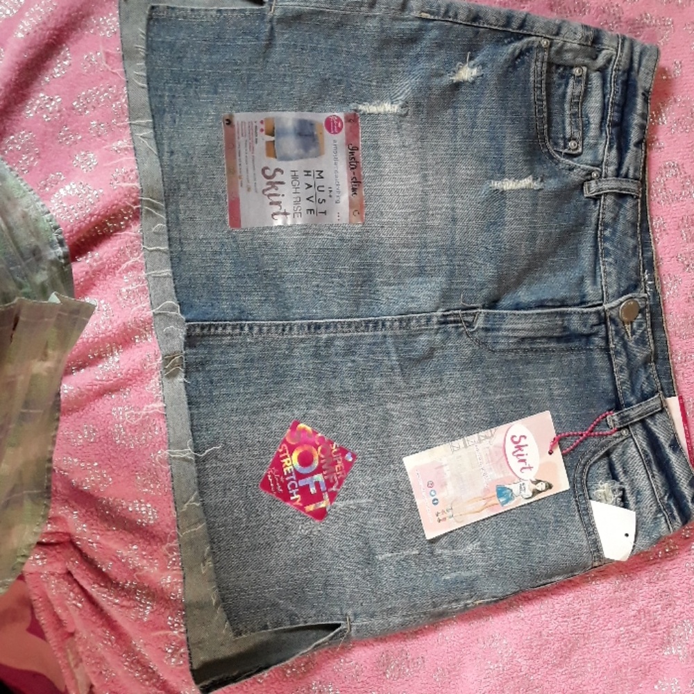 Denim skirt